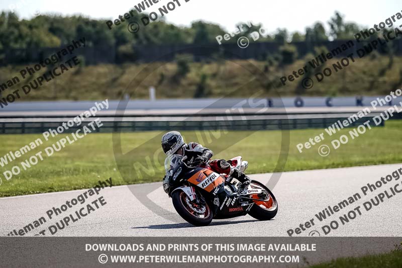 Rockingham no limits trackday;enduro digital images;event digital images;eventdigitalimages;no limits trackdays;peter wileman photography;racing digital images;rockingham raceway northamptonshire;rockingham trackday photographs;trackday digital images;trackday photos